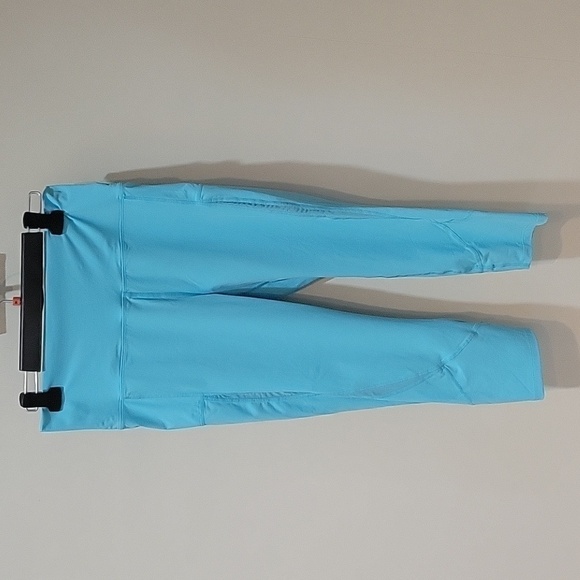 ZYIA ACTIVE robin's egg blue leggings in size 8 - 10. Capri length. Great cond. - Picture 3 of 7